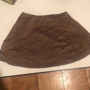 Brown/dark tope skirt. Never worn